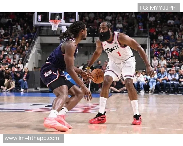 快船季前赛首战阵容更新比尔缺席其他球员全力出战龙狮 快船季前赛首战阵容更新比尔缺席其他球员全力出战龙狮